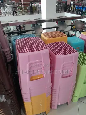 Top Dots Executive Stools