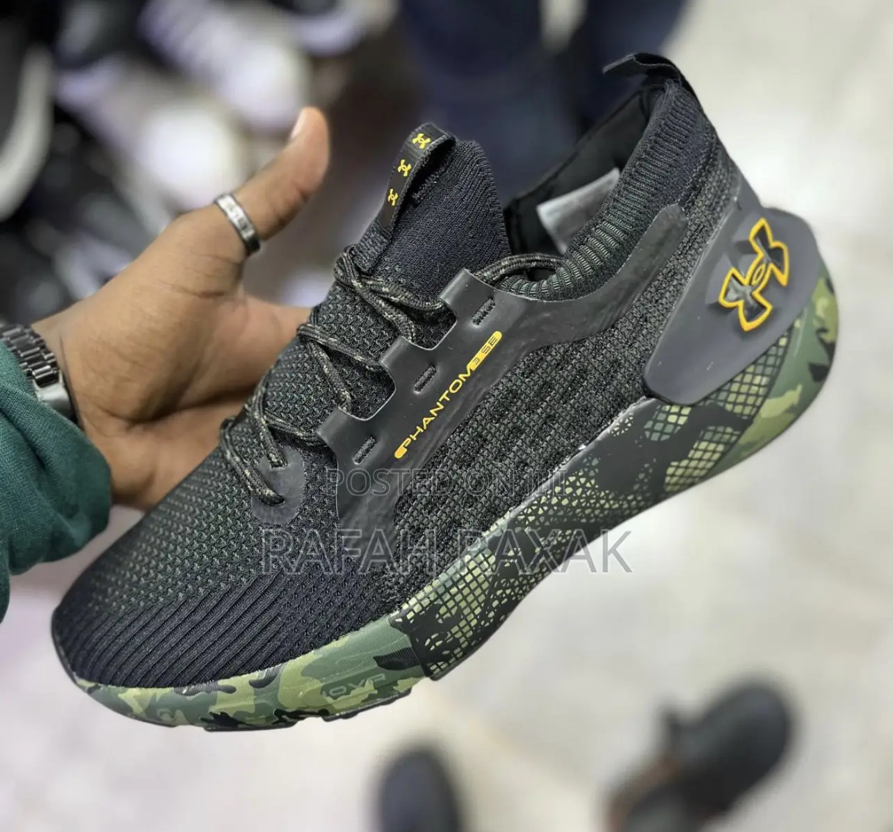 Original Under Armour Hovr Phantom 3 Printed Sole Sneakers