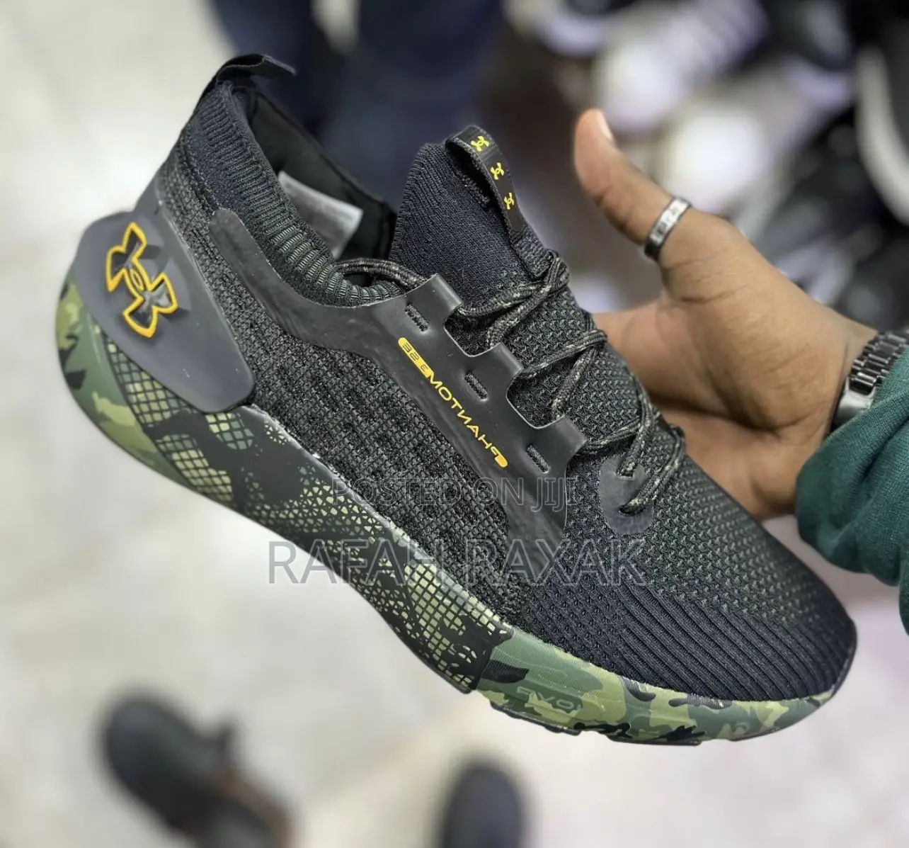 Original Under Armour Hovr Phantom 3 Printed Sole Sneakers