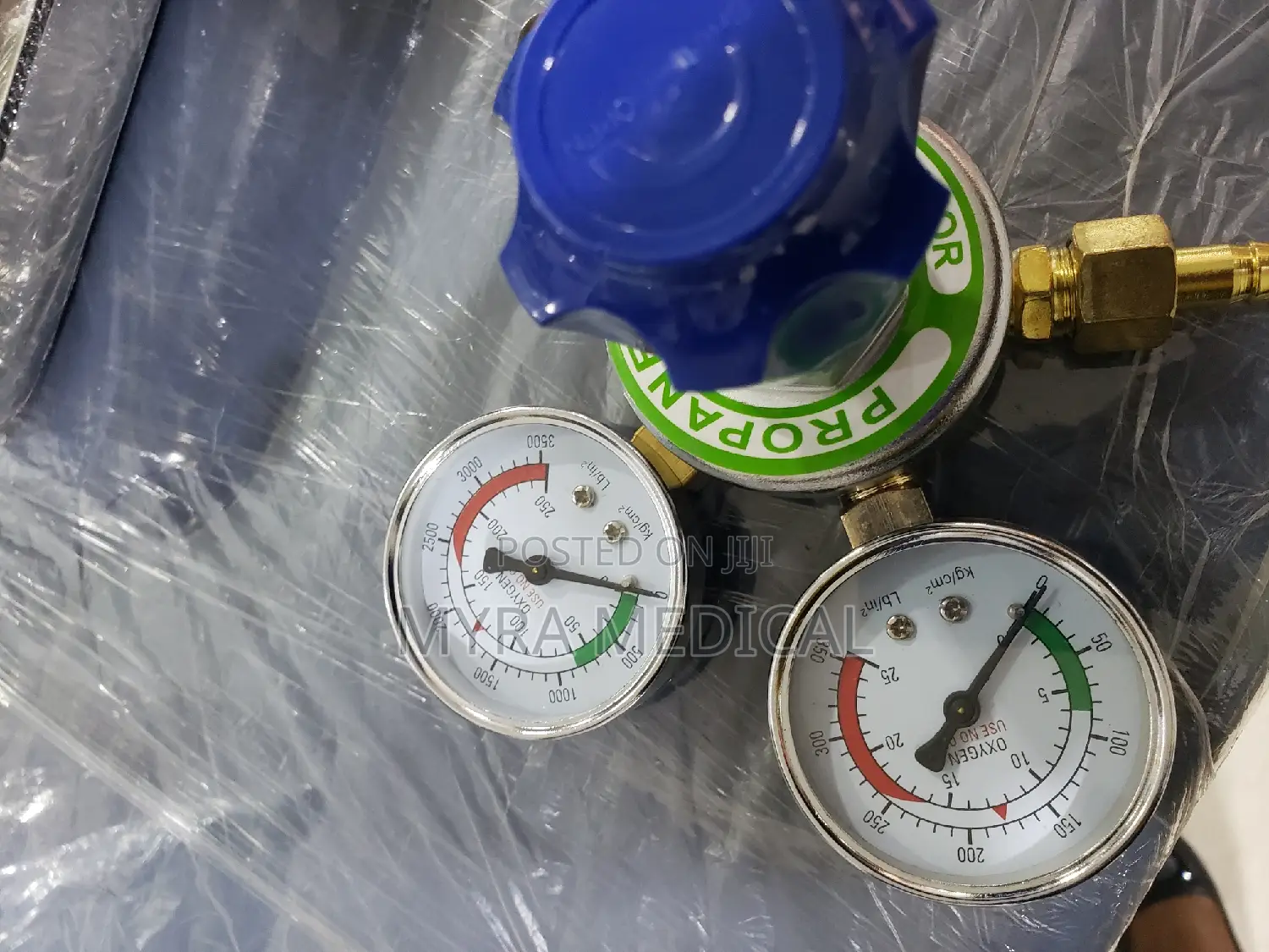 Oxygen Regulator