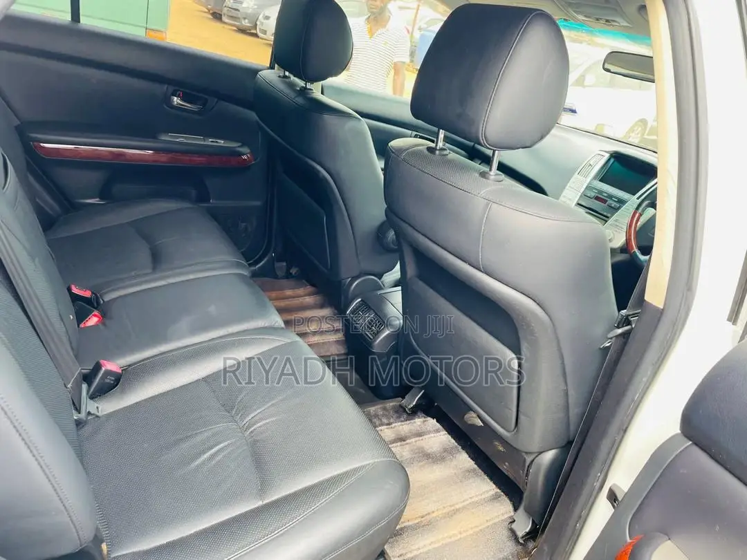 Toyota Harrier 2.4 2011 White