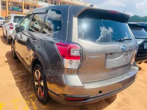 Subaru Forester 2.0XT Premium AWD 2017 Gray