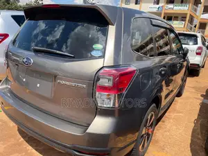 Subaru Forester 2.0XT Premium AWD 2017 Gray