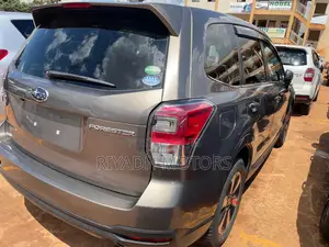 Subaru Forester 2.0XT Premium AWD 2017 Gray