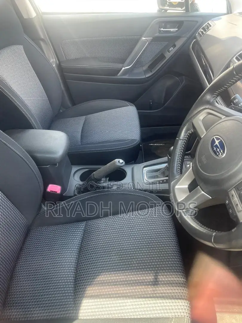 Subaru Forester 2.0XT Premium AWD 2017 Gray
