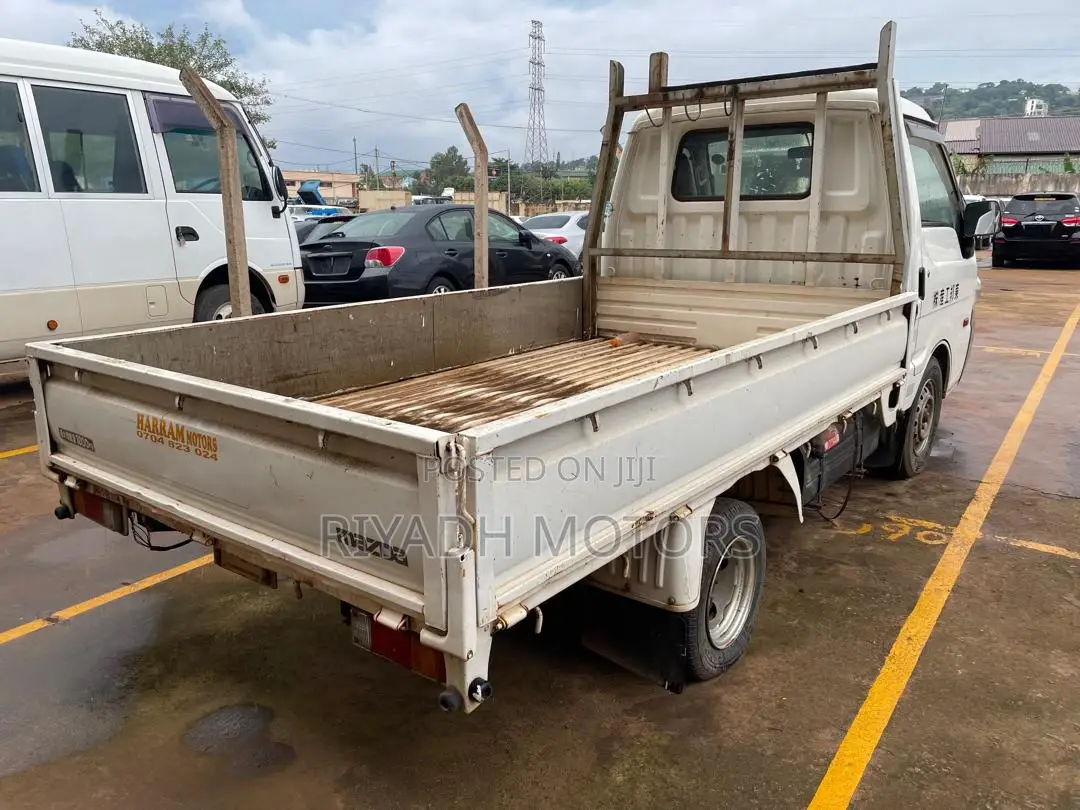 Mazda Bongo 2009 White