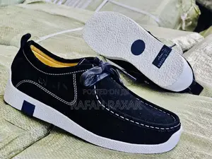 Original Casual Suede Clarks Wallabees “Black White Sole”