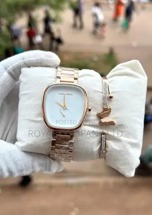 Analog Watch Unisex/Hanna Martin