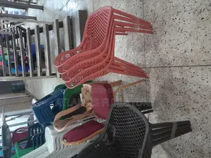 Maroon Restaurant Plastic Chairs