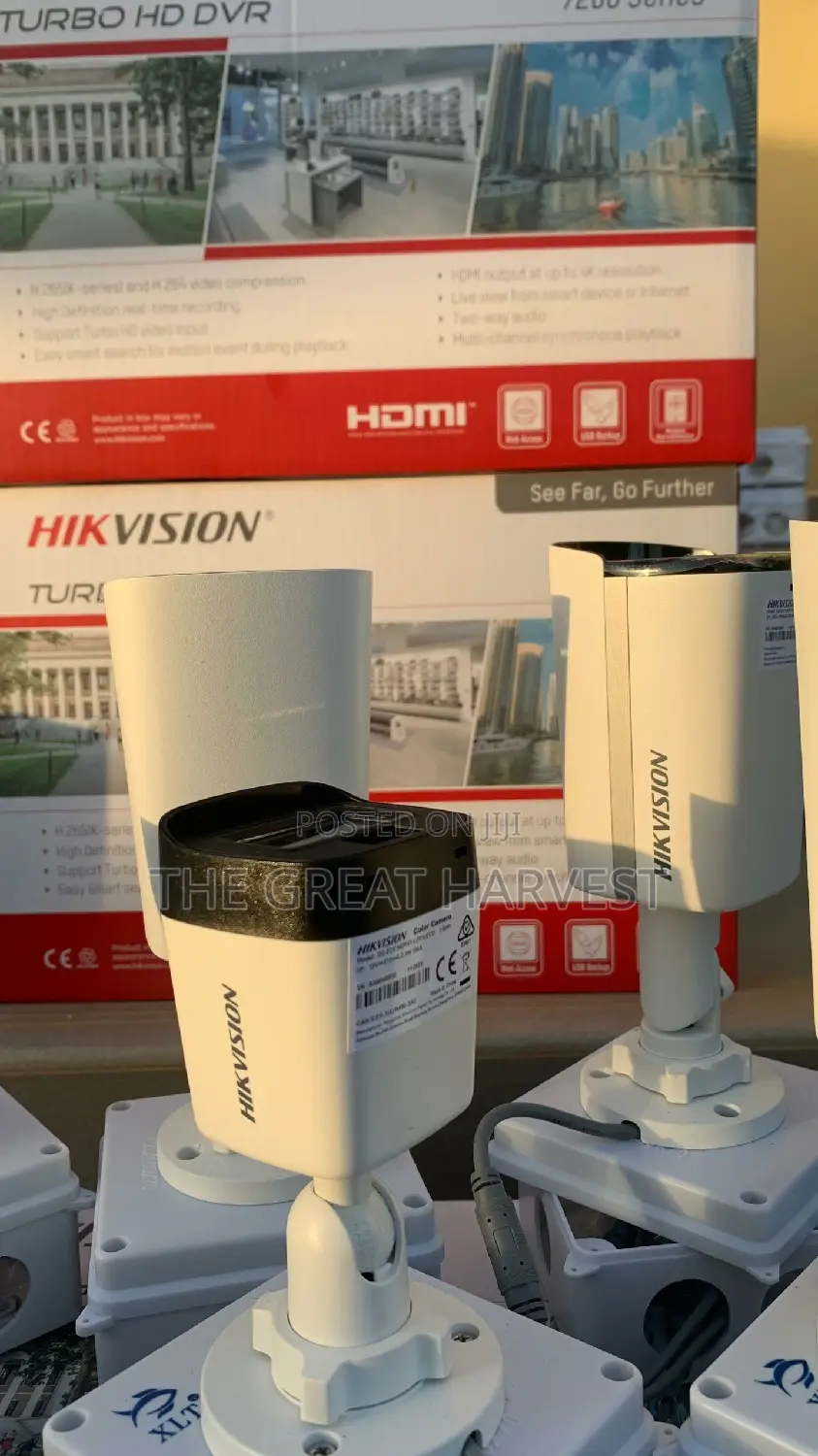 HIKVISION Smart Hybrid Light Camera