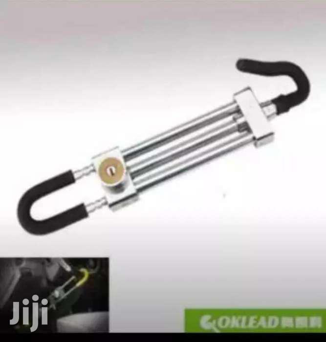 Stearing Wheel Lock.