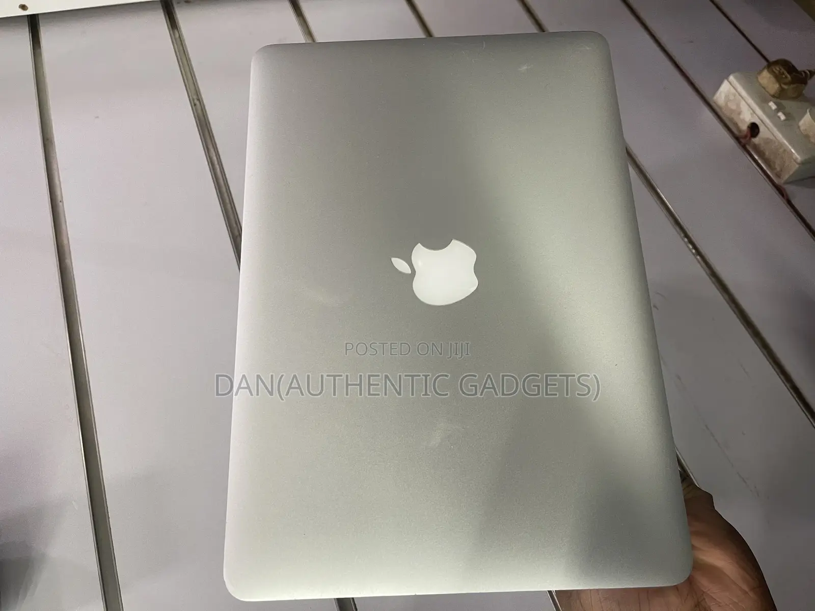 Laptop Apple MacBook Pro 2015 8GB Intel Core I5 SSD 128GB