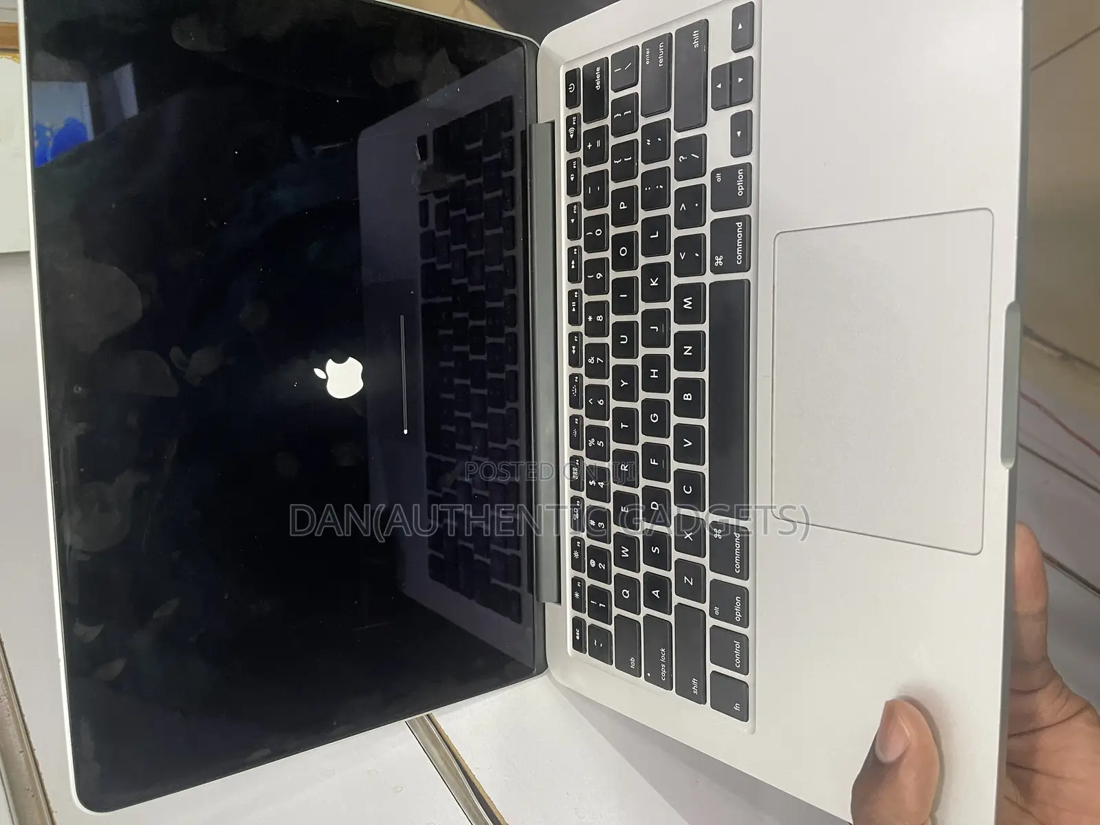 Laptop Apple MacBook Pro 2015 8GB Intel Core I5 SSD 128GB