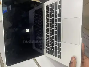 Laptop Apple MacBook Pro 2015 8GB Intel Core I5 SSD 128GB