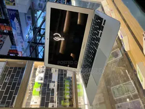 Laptop Apple MacBook Air 4GB Intel Core I3 SSD 128GB