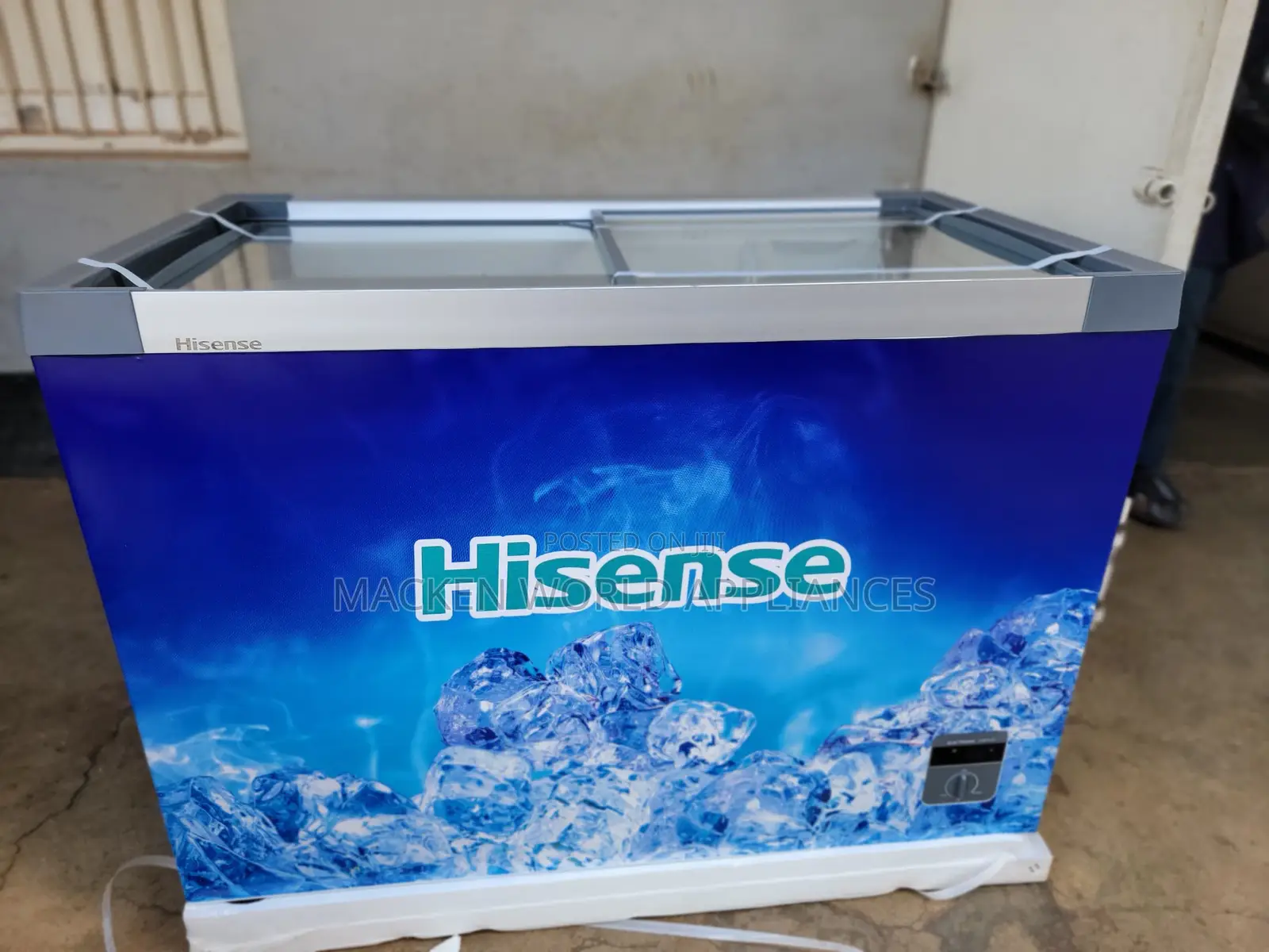 310 Liters Hisense Ice Cream Display Freezer