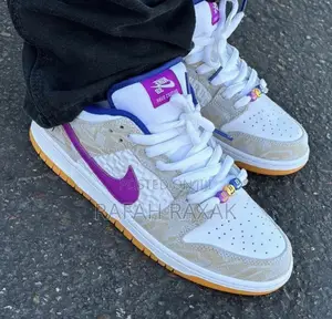 Original Nike SB Dunk Low Pro Rayssa Leal Sneaker