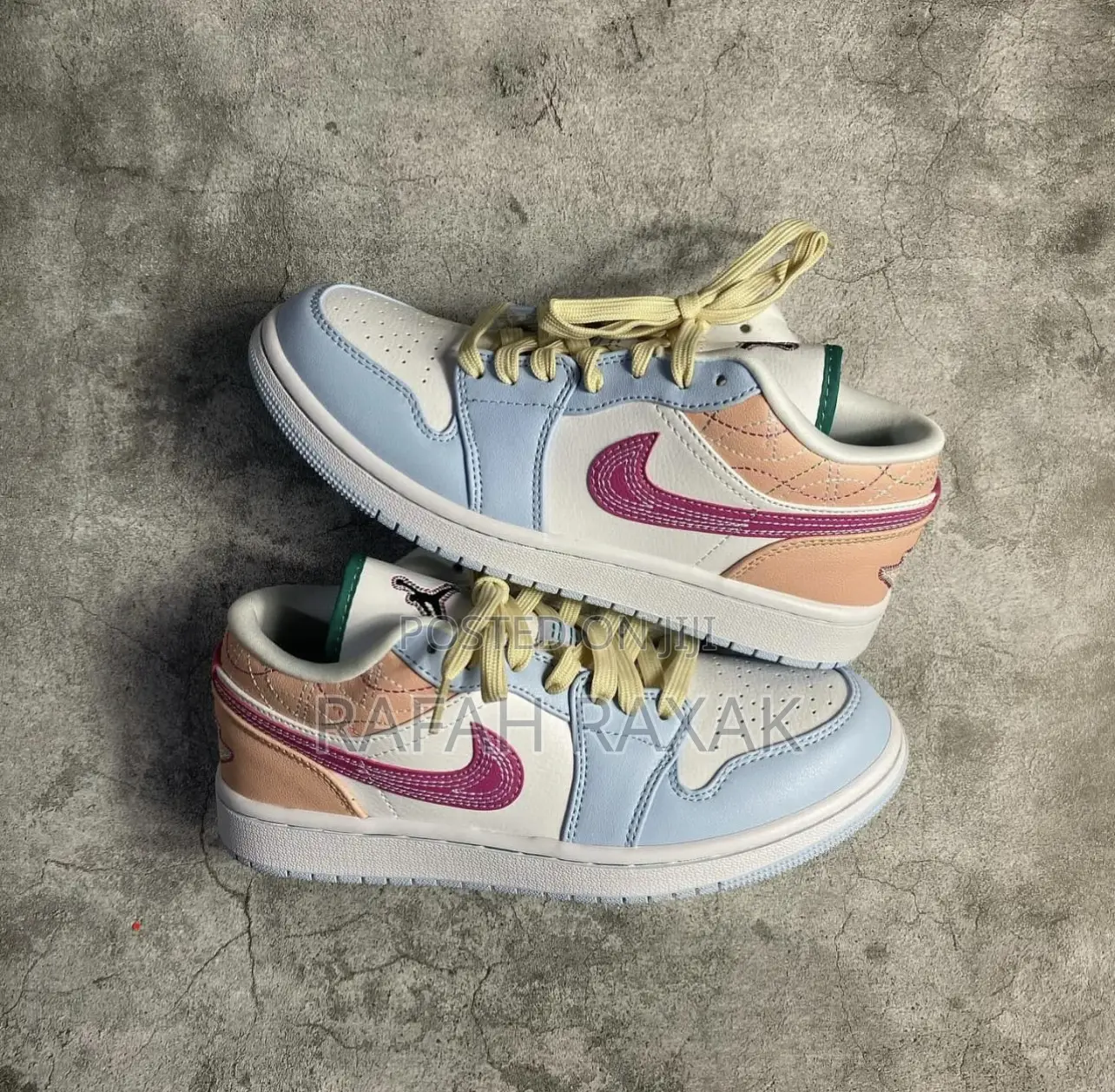 Original Unisex Nike Air Jordan 1 Low SE Sneakers