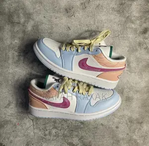Original Unisex Nike Air Jordan 1 Low SE Sneakers
