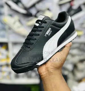 Original Black Puma Roma Sneakers