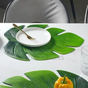 Leaf Shaped Table Place Mat