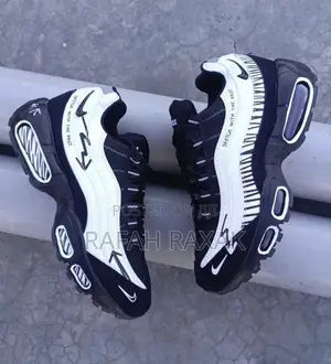 Original Nike Air Max 95 FUTURE MOVEMENT “SCETCH” Sneaker