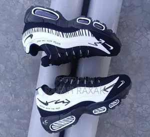Original Nike Air Max 95 FUTURE MOVEMENT “SCETCH” Sneaker
