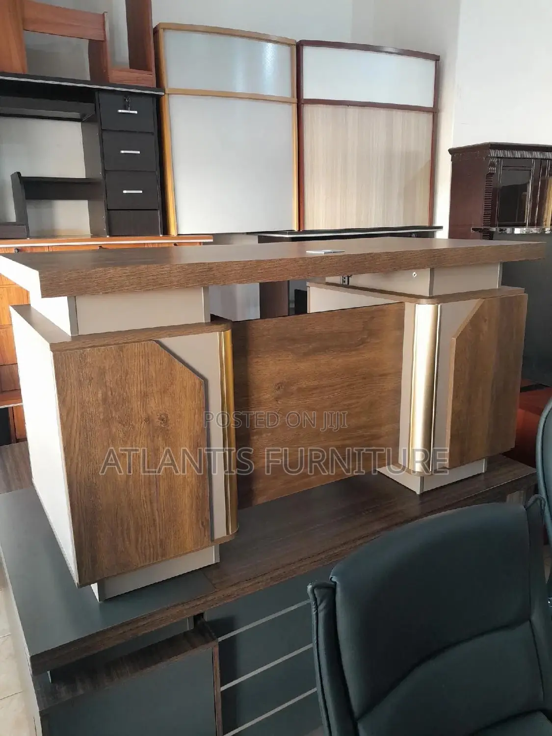 One Fourty Desk Executive (1.40cm)