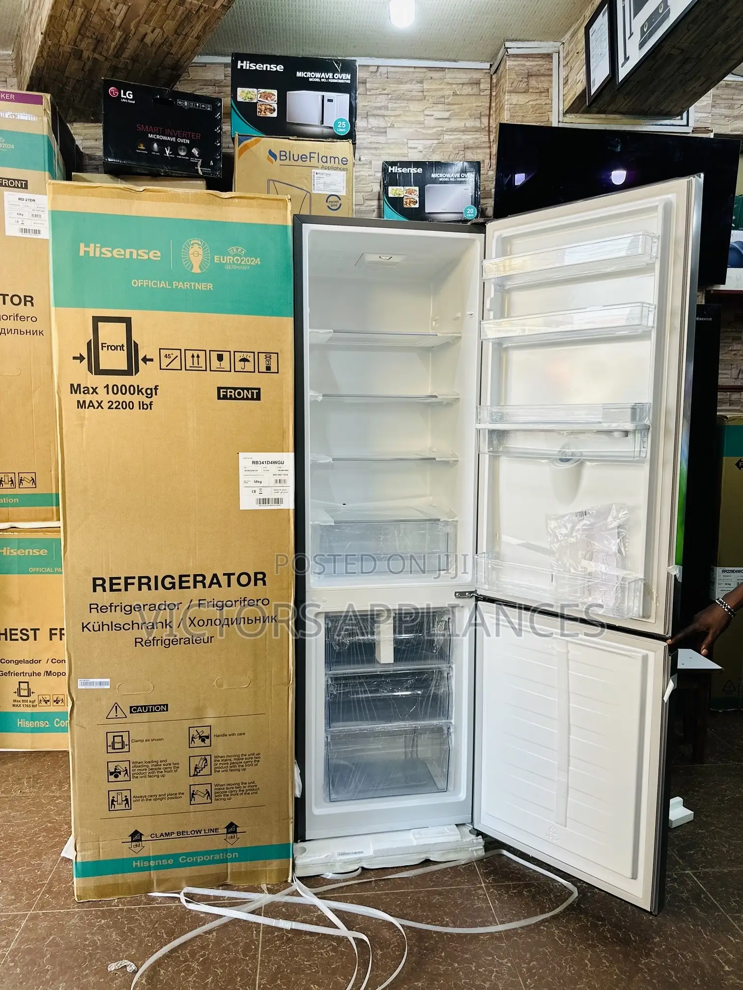 Hisense Double Door Refrigerator 341L With Water Dispenser