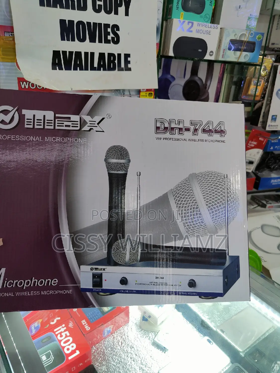 Max Wireless Microphone/Max Wireless Microphone DH-744