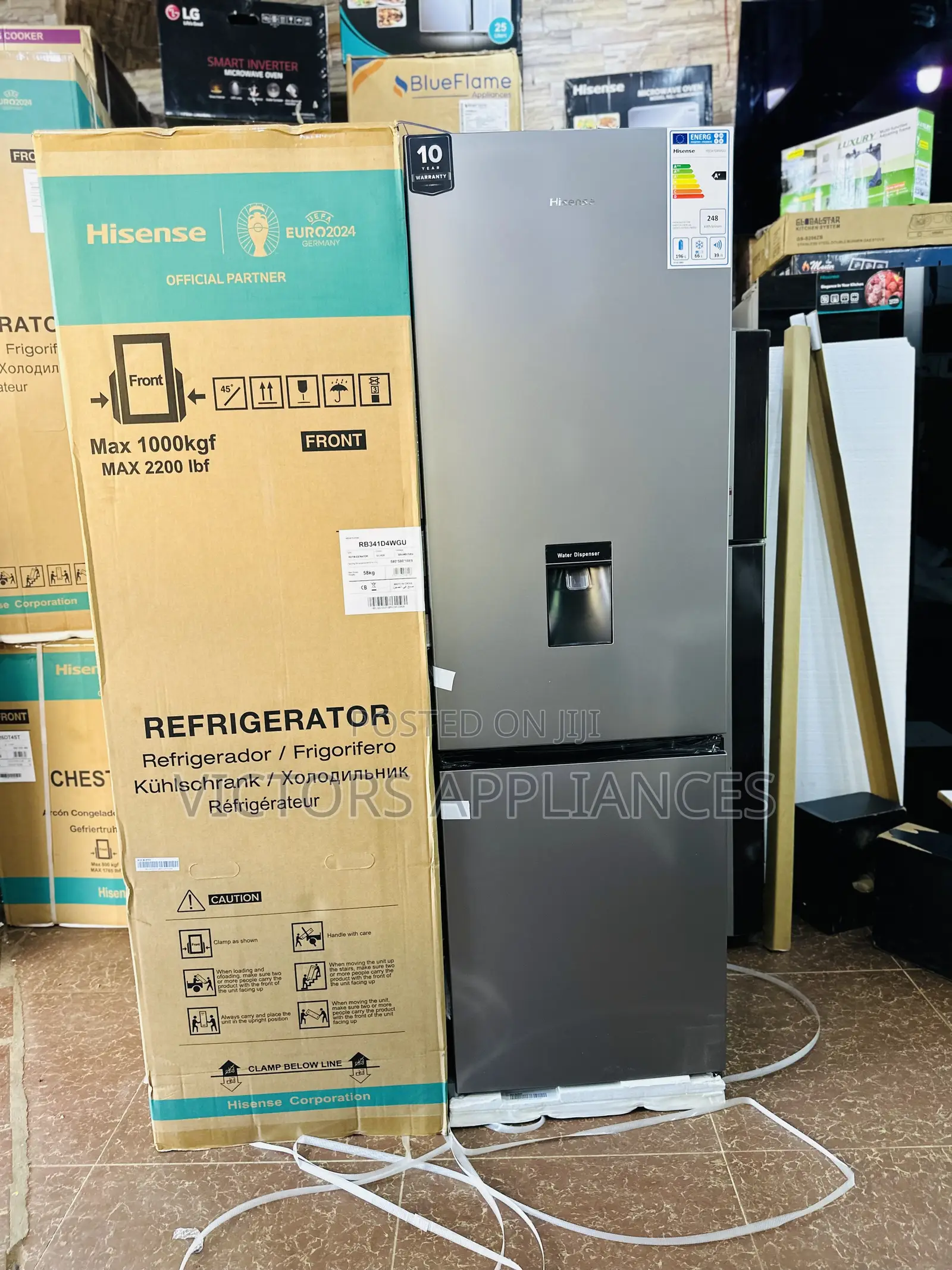 Hisense 341L Refrigerator With Water Dispenser