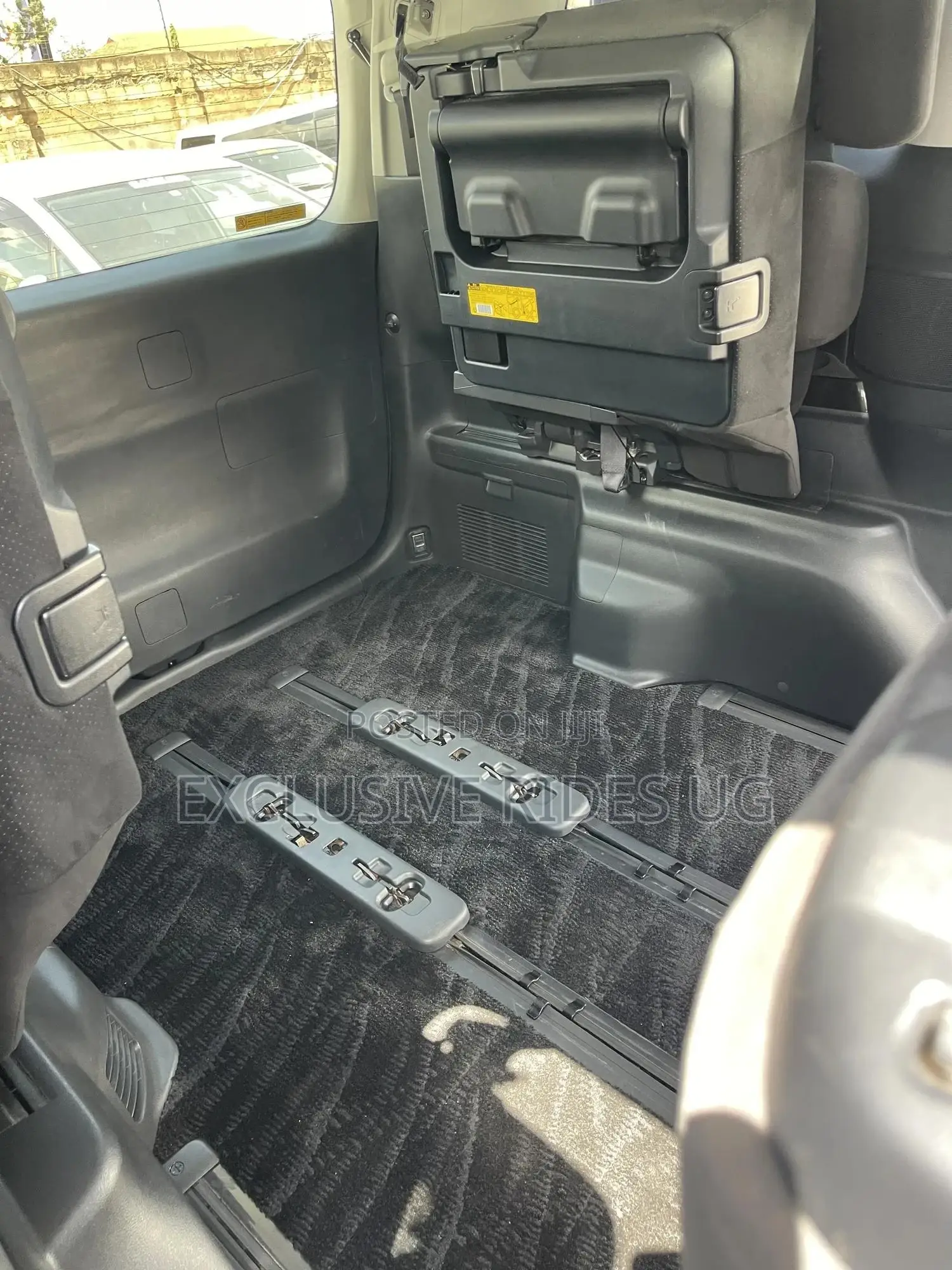 Toyota Alphard 2012 Black
