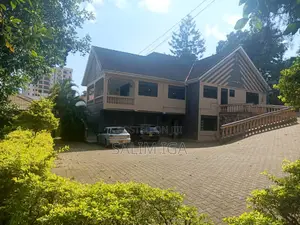 5bdrm Duplex in Kololo Property, Central Division for rent