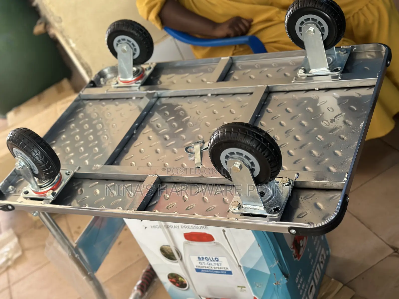 Trolleys (700kg )