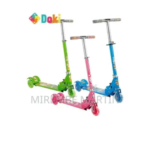 Children's Scooter With Lightening Wheels and Music.