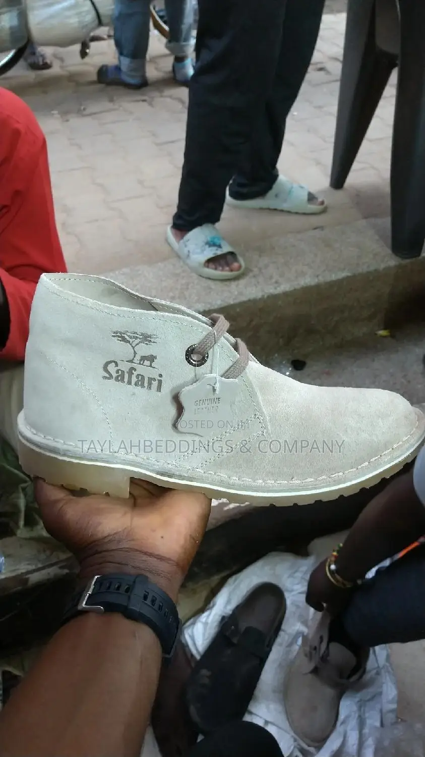 Bata Track Safari