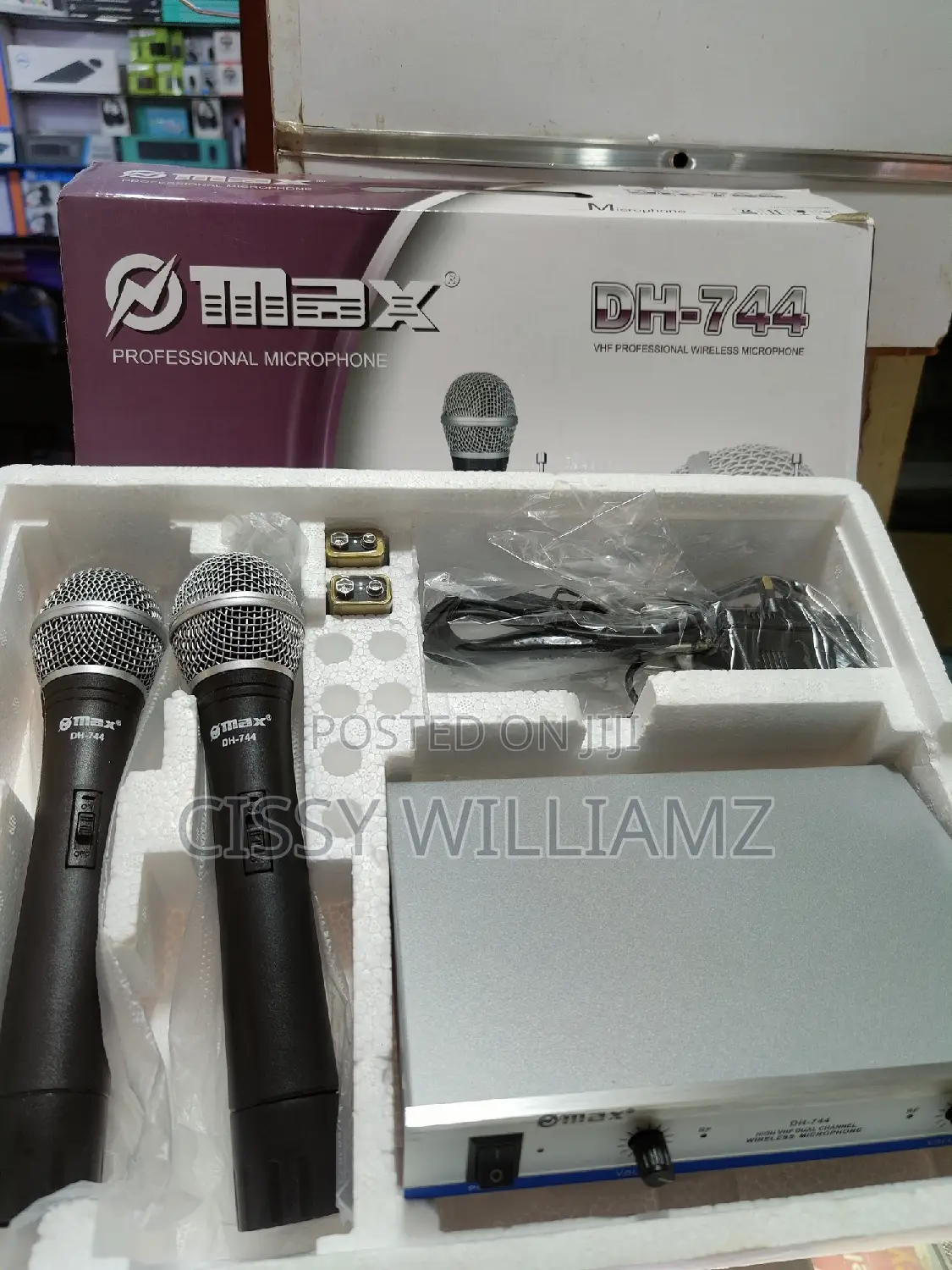 UHF Max Wireless Microphone/Uhf Dual Wireless Microphone