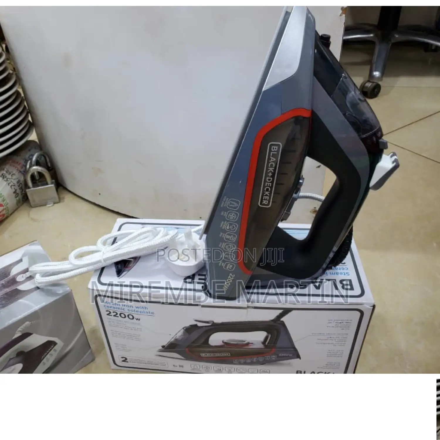 Black and Decker Steam Iron.