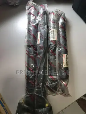 Shock Absorbers for Toyota Hiace (Drone)