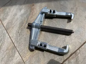 2-Jaw Gear Puller/ Bearing Puller