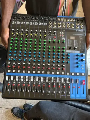 Yamaha Live Mixer