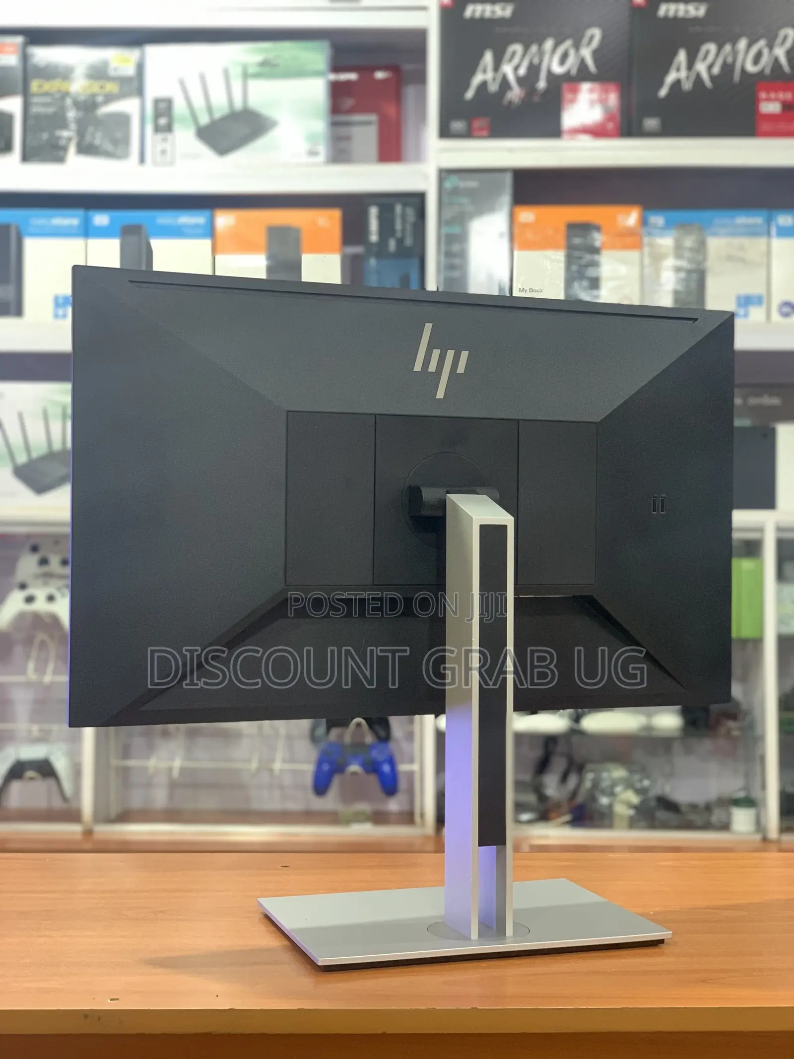 HP 27” Monitor 2560 X 1440 Resolution