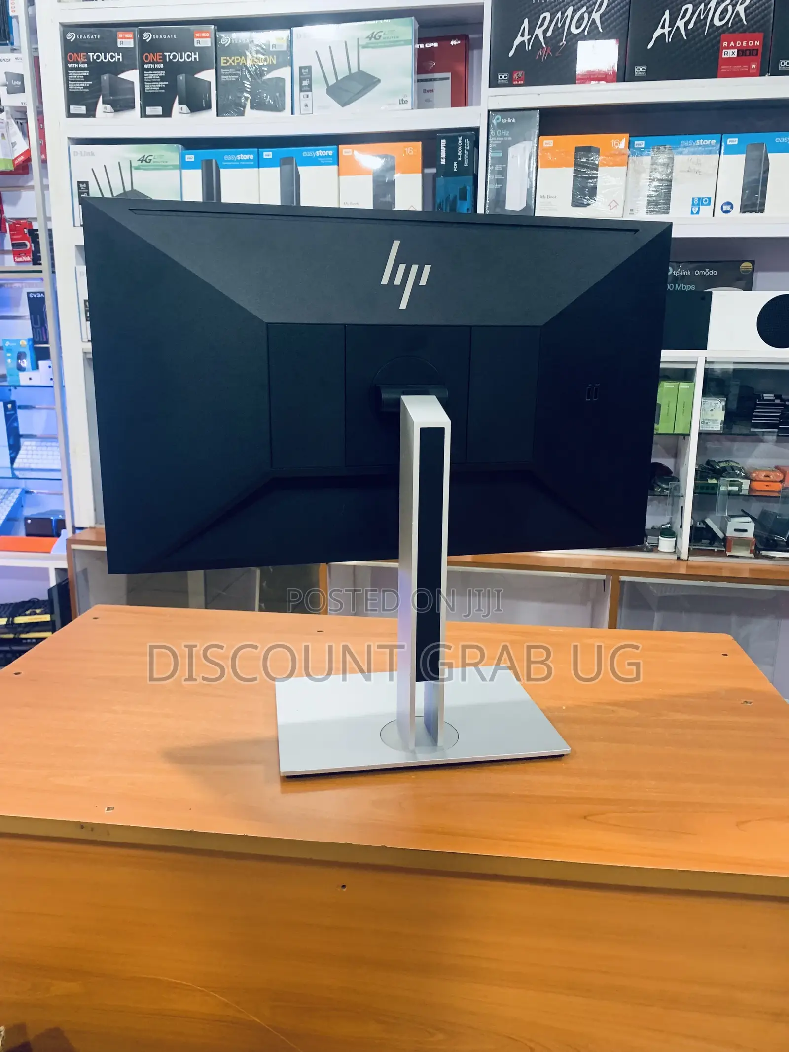 HP 27” Monitor 2560 X 1440 Resolution