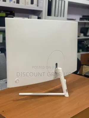 Samsung 32” Curved Monitor
