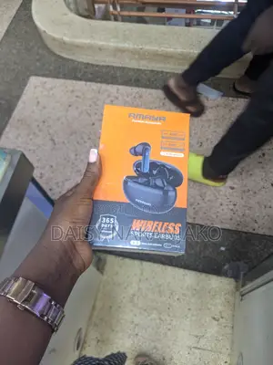 Amaya Wireless Earbuds