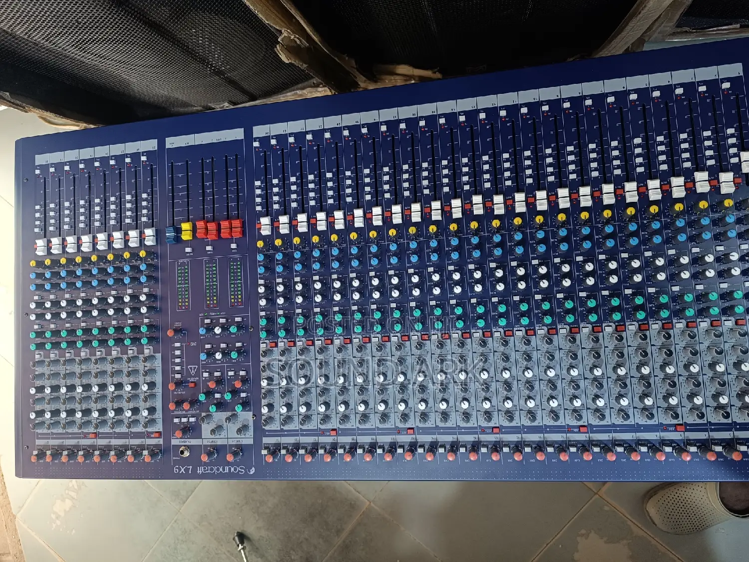 Soundcraft LX 9 32 Mixing Console