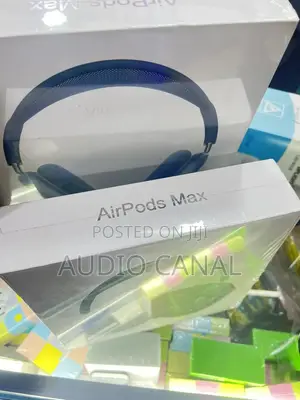 Blue Apple Airpods Max
