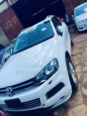 Volkswagen Touareg 2012 White