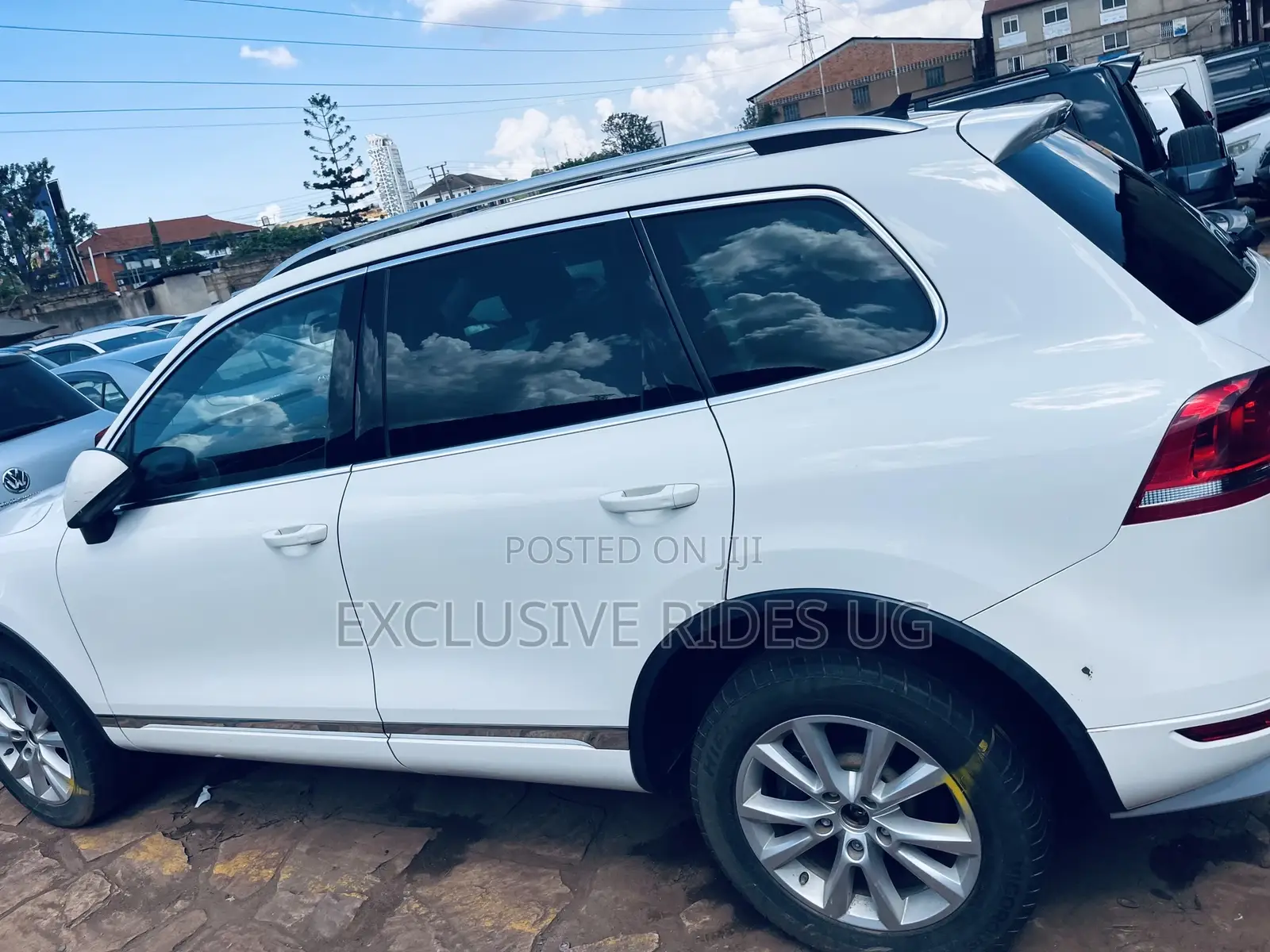 Volkswagen Touareg 2012 White