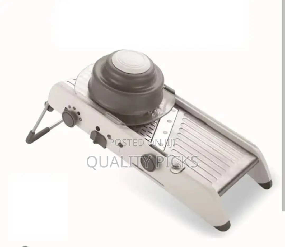 8 In 1 Manual Vegetable Chopper